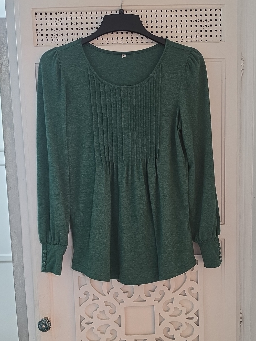 Women’s Emerald Green Long-Sleeve Pintuck Blouse